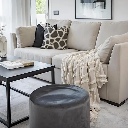 Pr- Stunning Flat Front Line Puerto Banus