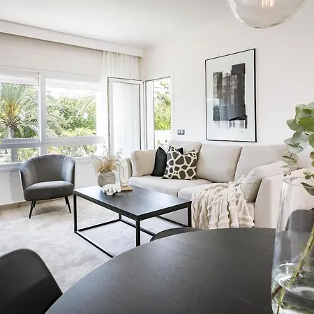Lägenhet Pr - Stunning Flat Front Line Puerto Banus