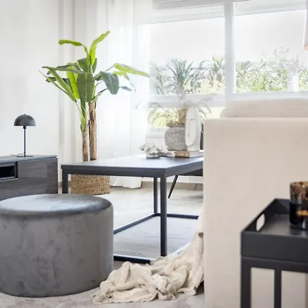Pr - Stunning Flat Front Line Puerto Banus * מארבלה