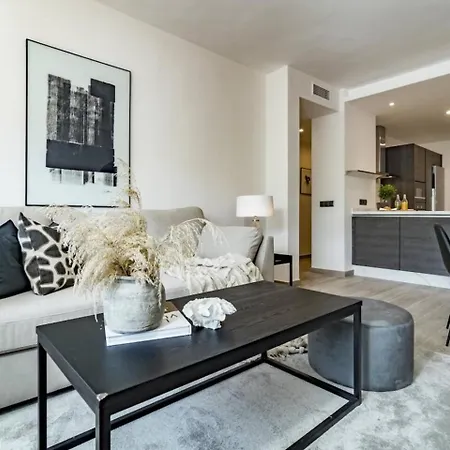 Pr - Stunning Flat Front Line Puerto Banus דירה מארבלה