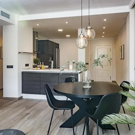 דירה Pr - Stunning Flat Front Line Puerto Banus