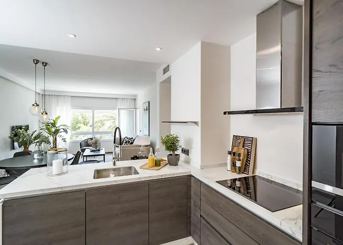 Pr - Stunning Flat Front Line Puerto Banus * Marbella